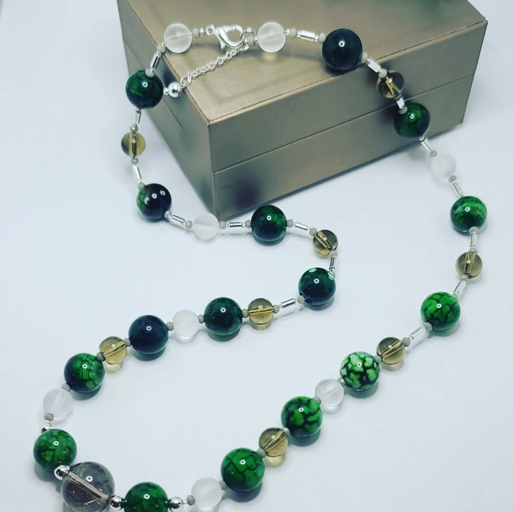 Green agate necklace
